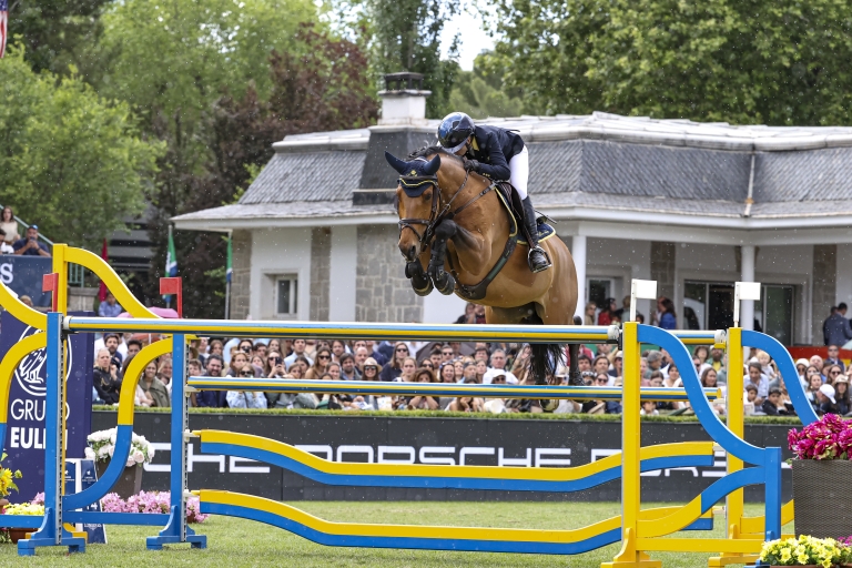 BREAKING NEWS EDWINA TOPS ALEXANDER AND FELLOW CASTLEFIELD WIN